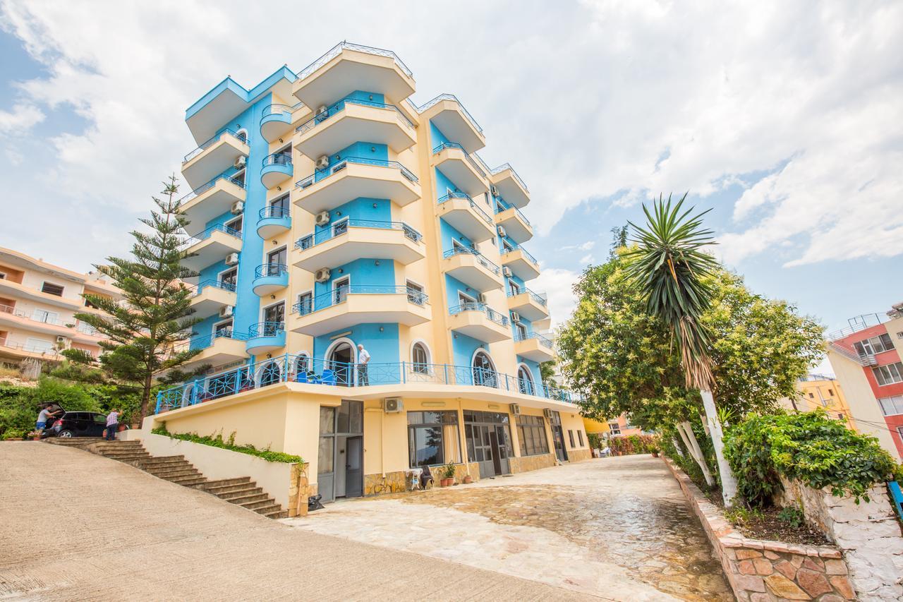 Blue Heaven Hotel Sarandë エクステリア 写真